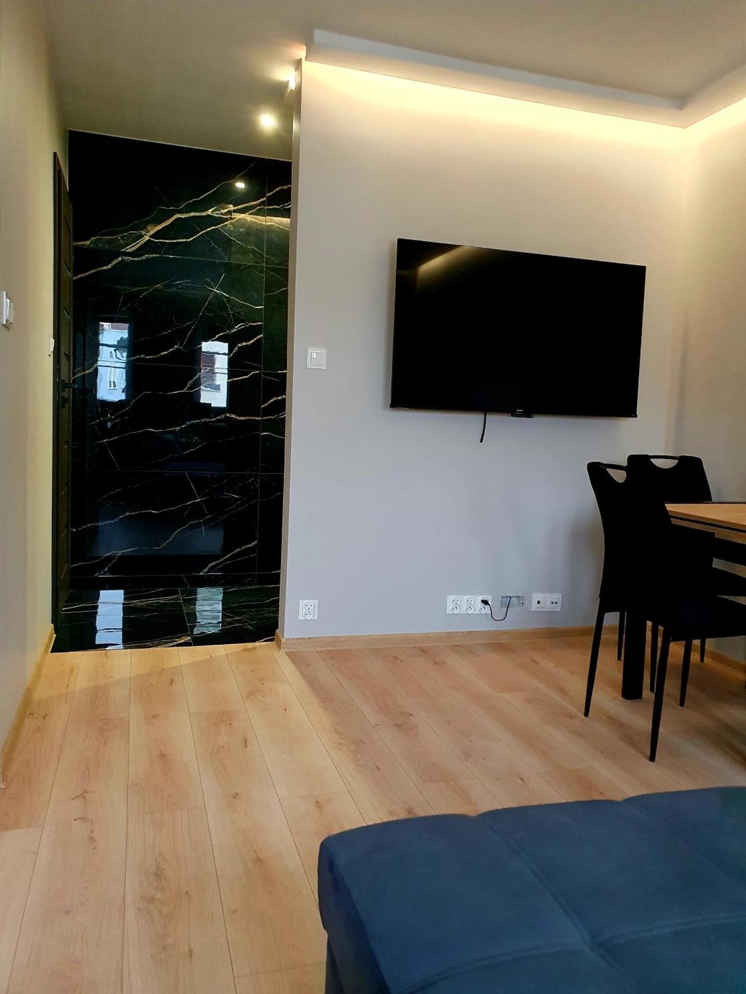 Rynek 23 Lux, Apartament Z Widokiem Na Ratusz Starego Miasta Gliwice Exteriör bild